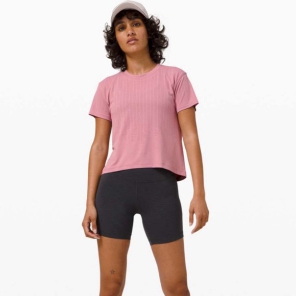 Lululemon Train to Be T-Shirt Pink 10 Crop CrossFit Gym Workout Fall Athleisure - Picture 4 of 16